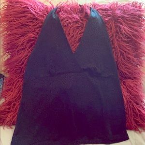 Black XLvintage shear top buttons around the neck